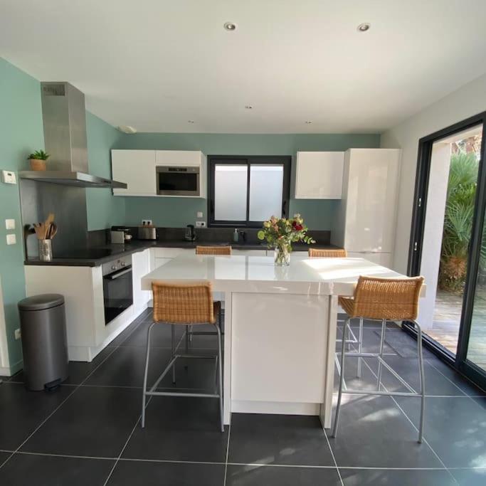 Villa Arcachon 12 Pers Avec Piscine Chauffee 1 Mai Au 30 Sept Luaran gambar